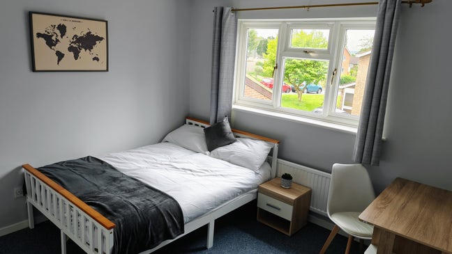 Huge Double Room to Rent in Shinfield  Main Photo