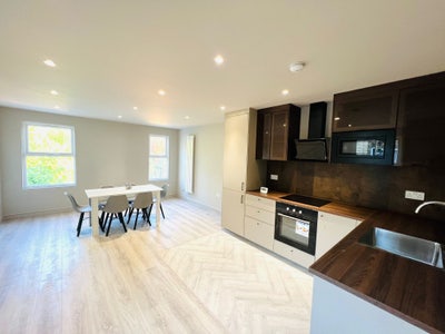 ✨🏡 2 & 3 Bedroom Flats to Let in South Norwood   Main Photo