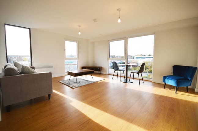 Stunning 1-Bedroom Apartment at Victoria Riverside Main Photo