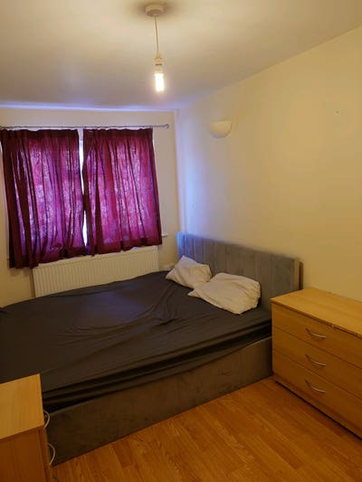 Room to rent  Main Photo