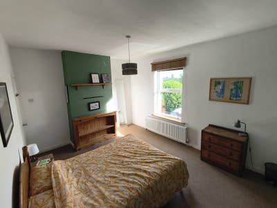 Room available in outdoorsy house :) Main Photo