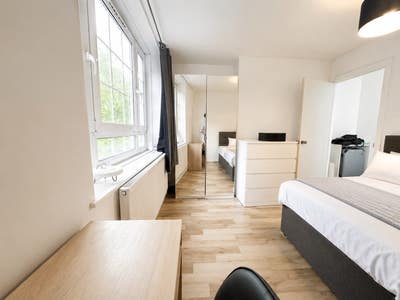 ⭐ Bright Rooms Aldgate East / Liverpool St Main Photo