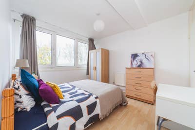 Budget Room in Spacious Flat - Roehampton Main Photo