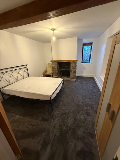 Xl Double Room (All Bills + Wifi Included) Main Photo