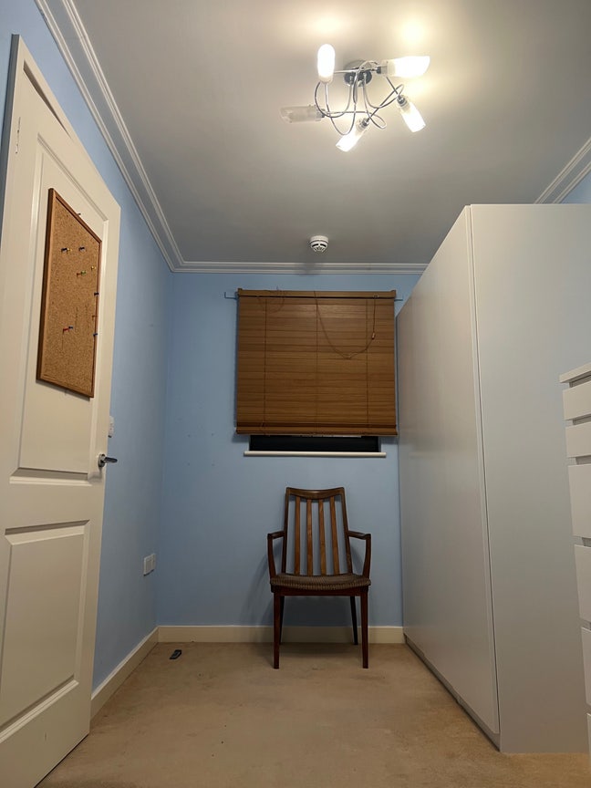 Spare room Main Photo