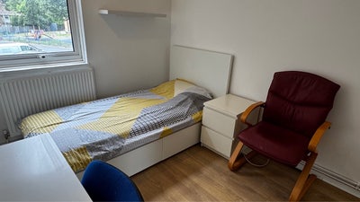 Single room on Old Kent Road S. Bermondsey  Main Photo