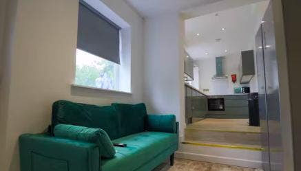 6 luxury en-suite bedrooms Main Photo
