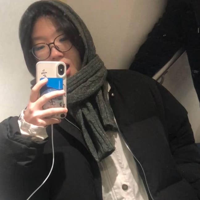 Looking for a room in M28 Main Photo