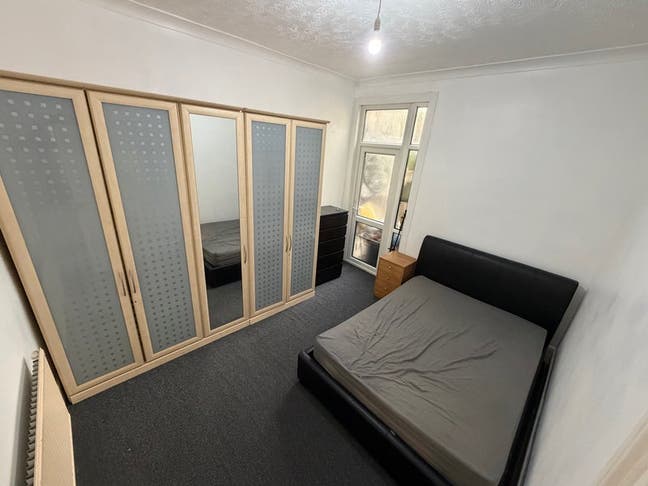 💎Spacious Double Room Next To Manor Park💎 Main Photo