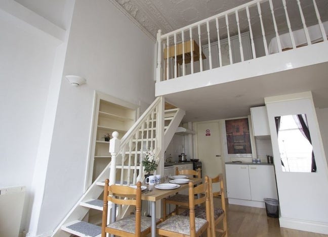 Large Studio - Studio for 2 people in London Main Photo
