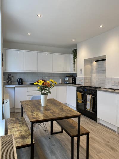 Double Bedroom Immediately Available in Mutley Main Photo