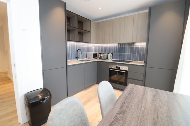 Luxury Room_Southall - 3BHK - Premium Property! Main Photo