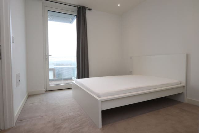 2 Luxurious Ensuite by Finsbury Park Modern Build Main Photo