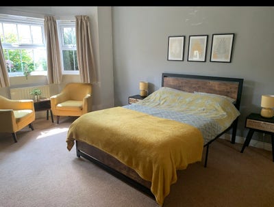 Bedsit - ideal for Short Term Lets Main Photo