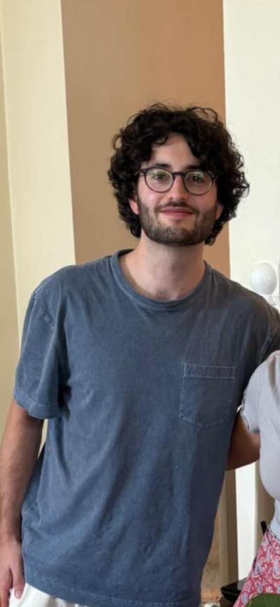 Looking for house share Main Photo