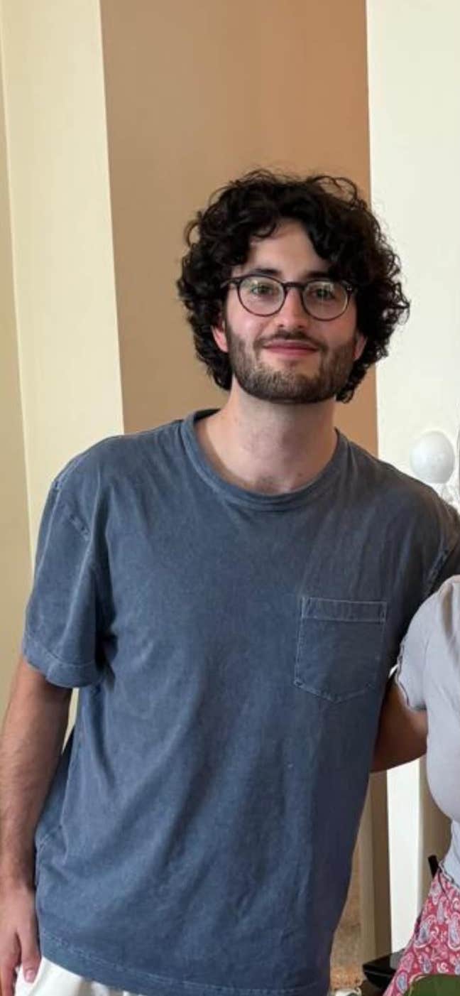 Looking for house share Main Photo