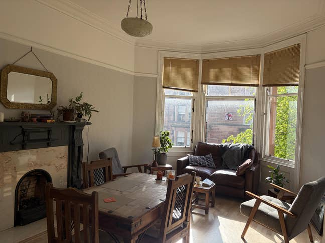 Room available in Hyndland (short-let) Main Photo