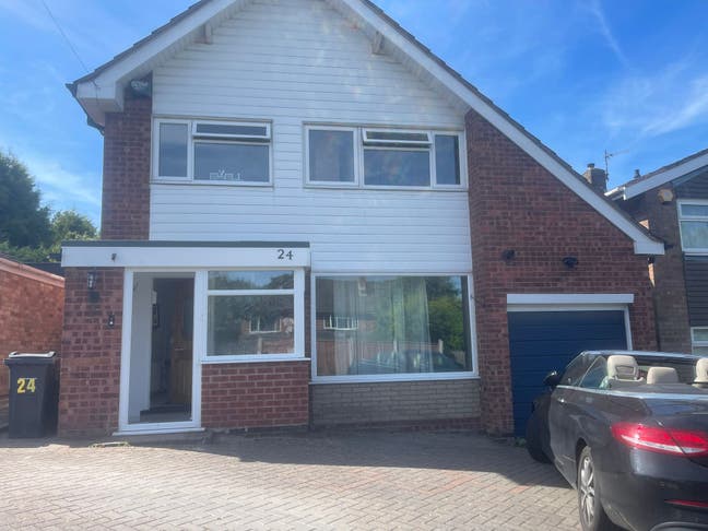 Bedroom available in four oakes Main Photo