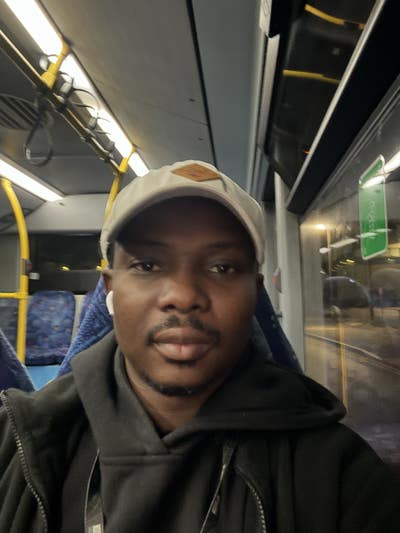 36 year old Male seeks a single or double room Main Photo