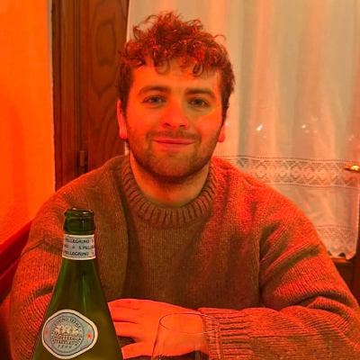 Seeking a double room in north London Main Photo