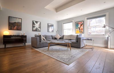 Room Available in Lovely Flat  Main Photo