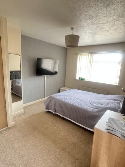 Room in quiet location  Main Photo