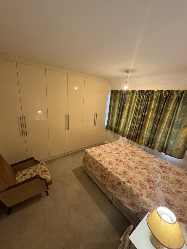 1 Box & 1 Sharing Room  Available  in  Hayes,  UB3 Main Photo