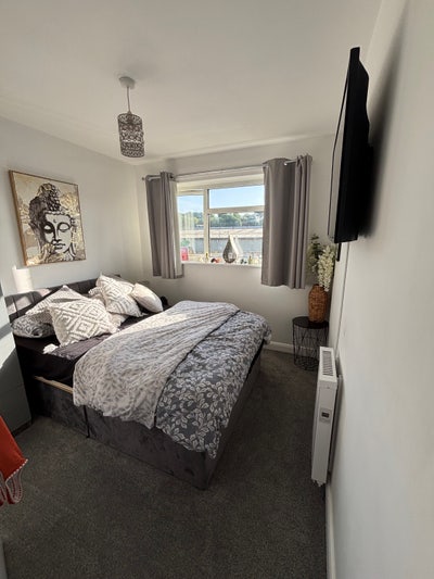 Room To Rent  Main Photo