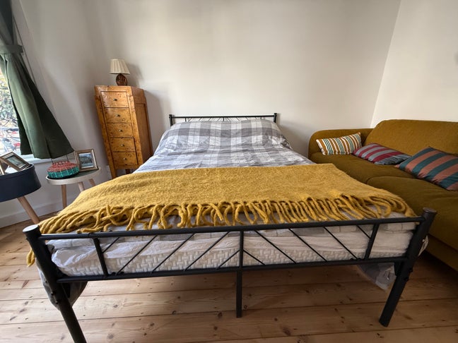Large double room available  Main Photo