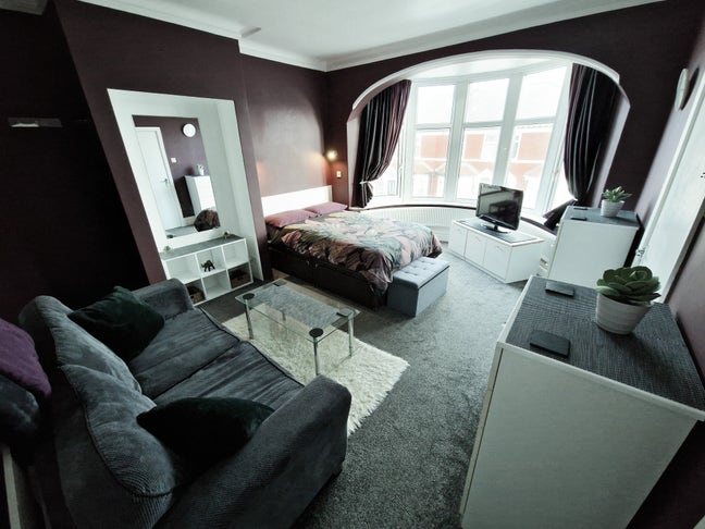 1 Bed Flat - No Deposit - All Bills Included Main Photo
