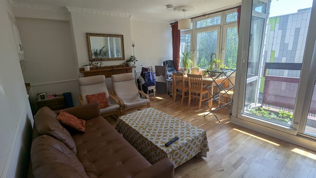 Cozy room in E&C - available June-September Main Photo