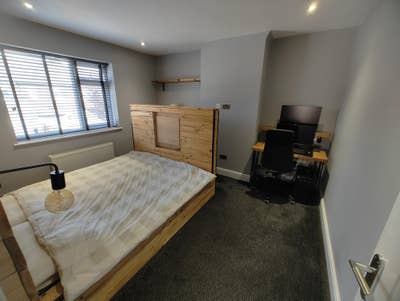 Double room in a modern house in Audenshaw Main Photo