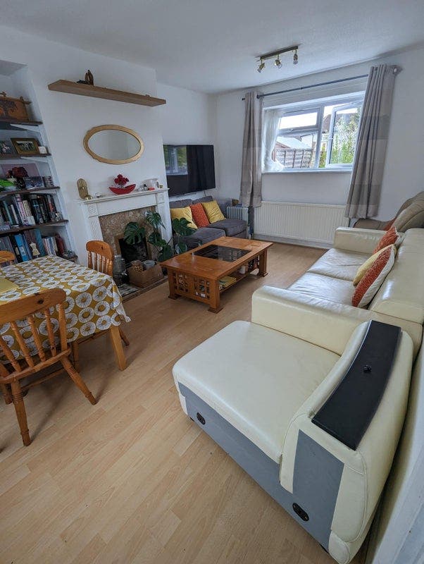 Small Double Room in West Drayton Main Photo