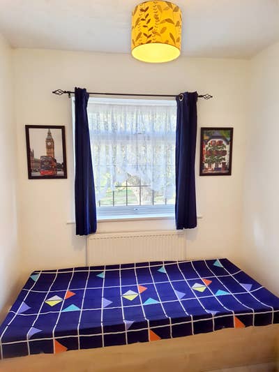 Single Room near Heathrow  Main Photo