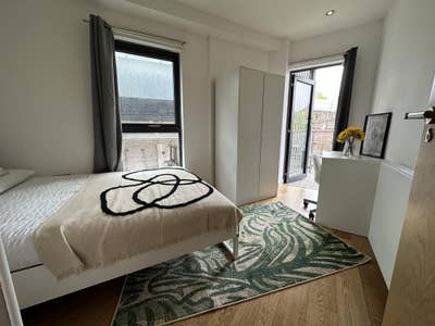 Balcony Room • Canary Wharf Riverside Main Photo