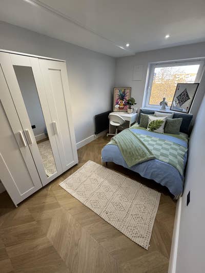 🏡 Bright Double Room | Royal wharf Gym + Sauna Main Photo