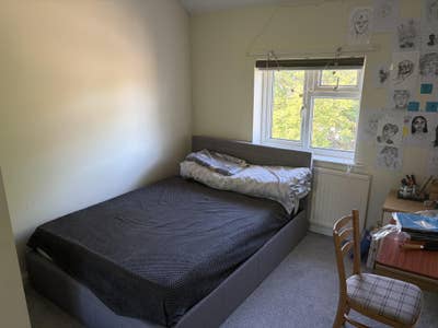 2Room available  Main Photo