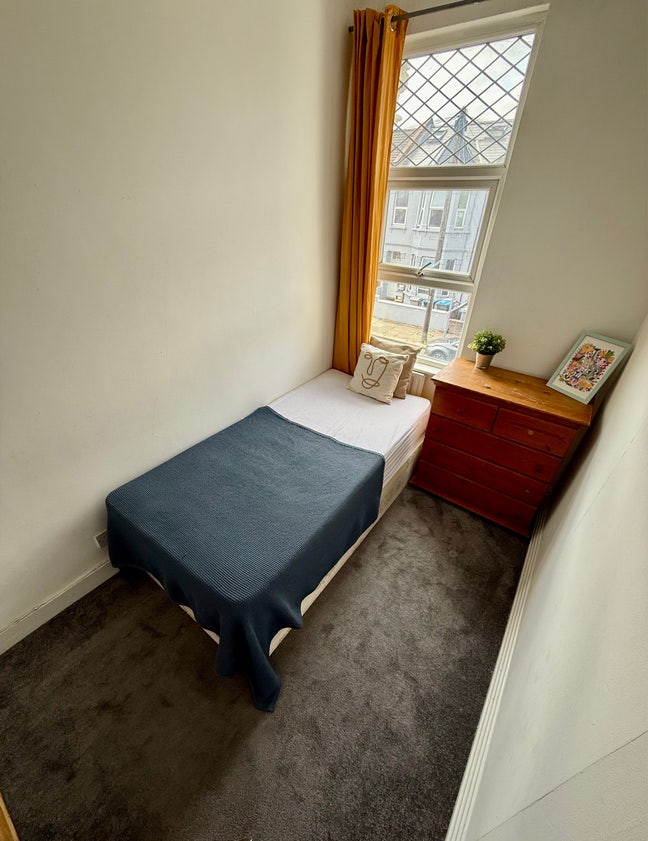 *Cozy Single Room in Kilburn ÁRea, Zone 2 Main Photo