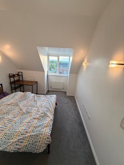 Double bedroom En-suite Main Photo