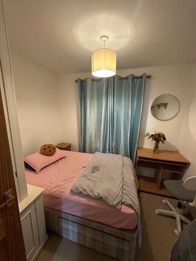 Small Double Room in Quiet Location  Main Photo