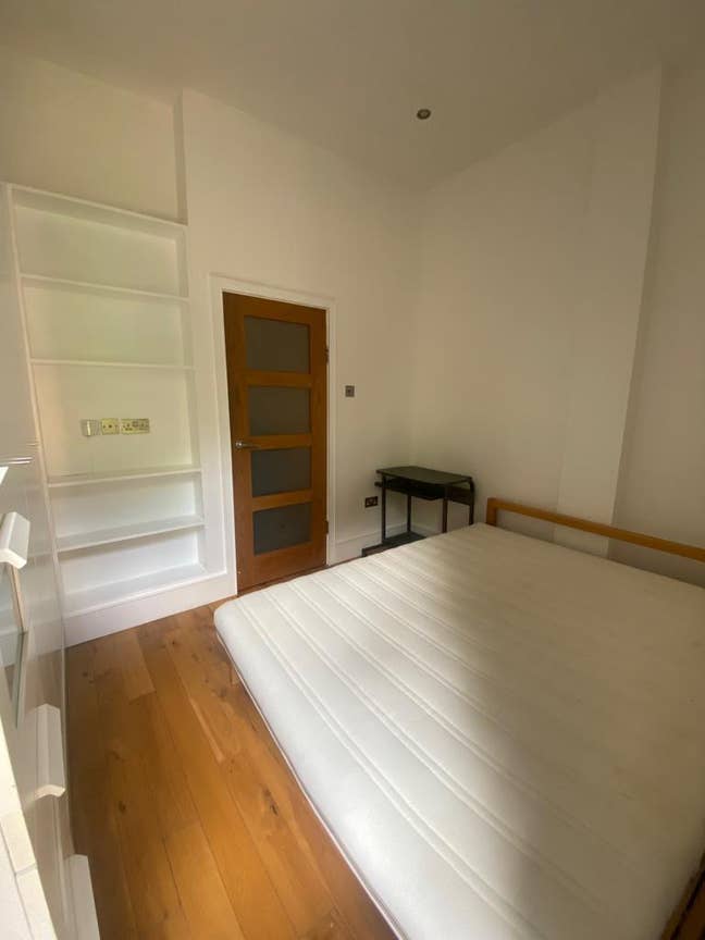 Cosy double room in beautiful Hampstead flat Main Photo