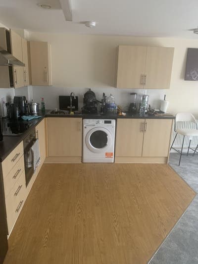 Room in a Shared Flat Main Photo