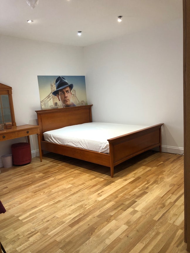 Large Studio in Willesden Green  Main Photo