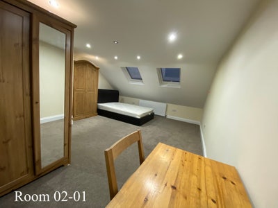 Premium Home for Working Professionals Main Photo