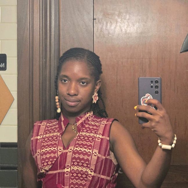 Hello, My name is Simi; I'm a 25 year old inc... Main Photo