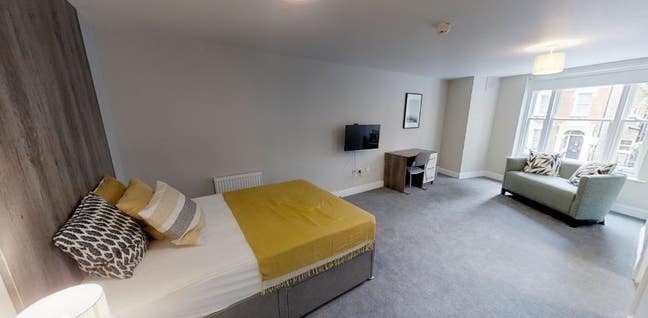 Spacious Ensuite Room | Friendly Balham House Main Photo