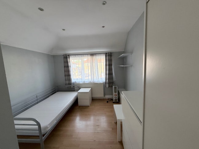 Room to let Main Photo