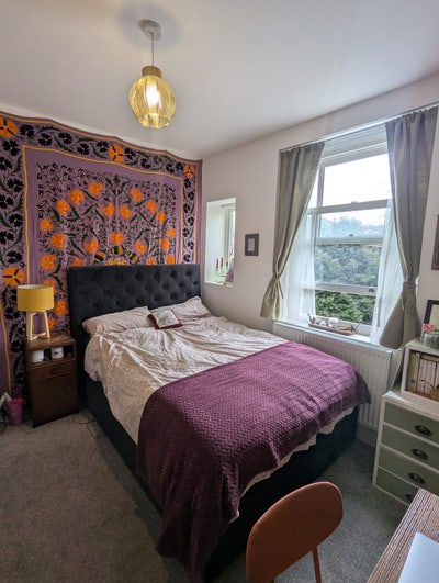 Double room in lovely flat in Lewisham :)  Main Photo