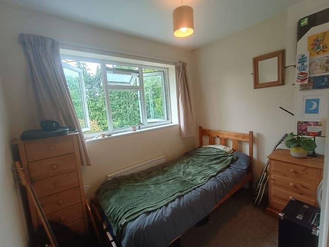 Single room in shared house near Iffley Main Photo