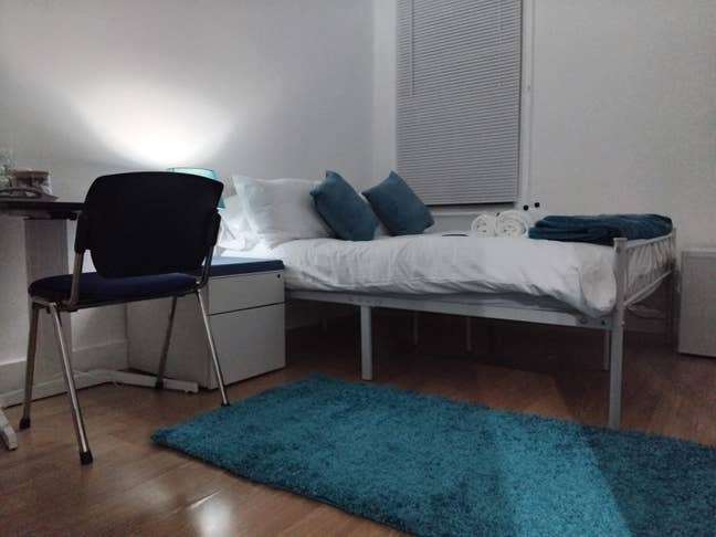 🏡 Spacious Modern Two Bedroom Flat In London 🏡 Main Photo